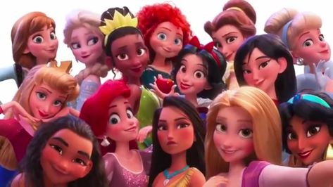 Disney Princess Zodiac, Original Disney Princesses, Princes Disney, Official Disney Princesses, Animation Disney, Princess Movies, All Disney Princesses, Princess Wallpaper, Disney Princess Images