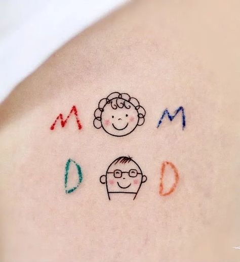 Tiny Family Tattoos For Women, Whale Family Tattoo, Kids Tatoos Ideas, Tattoo For Parents Meaningful, Family Of 5 Tattoo, Cute Family Tattoos, Family Of 5 Tattoo Ideas, Family Love Tattoo, Tattoos For Parents Meaningful