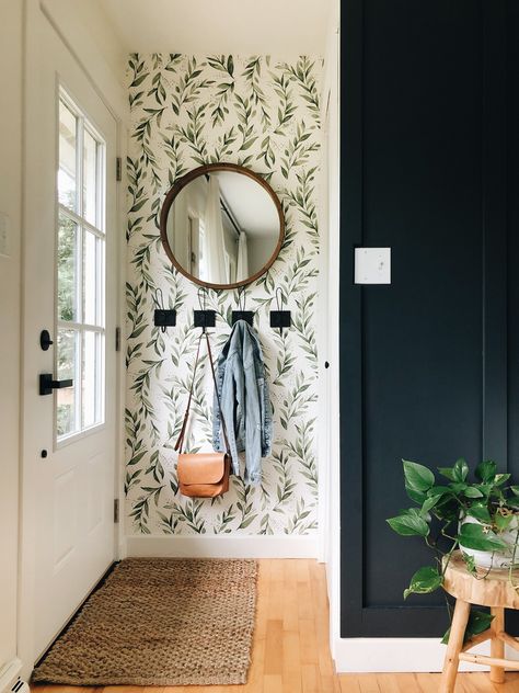 Entry Way Behind Door Ideas, Modern Entryway Small, Entryway Ideas Behind Door, Creating An Entryway When There Isnt One, Very Small Entryway Ideas, Functional Entryway Ideas, Inviting Home Decor, Vstupná Hala, Boho Entryway