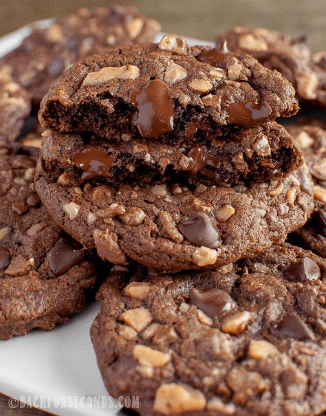 Double Chocolate Toffee Cookies, Chocolate Chunk Toffee Cookies, Heath Chip Cookies Toffee Bits, Heath Bits Cookies Toffee Bars, Chocolate Chip Cookies With Toffee Bits, Heathbar Crunch Cookies, Toffee Cookies Heath, Heath Pieces Recipes, Chocolate Nut Cookies