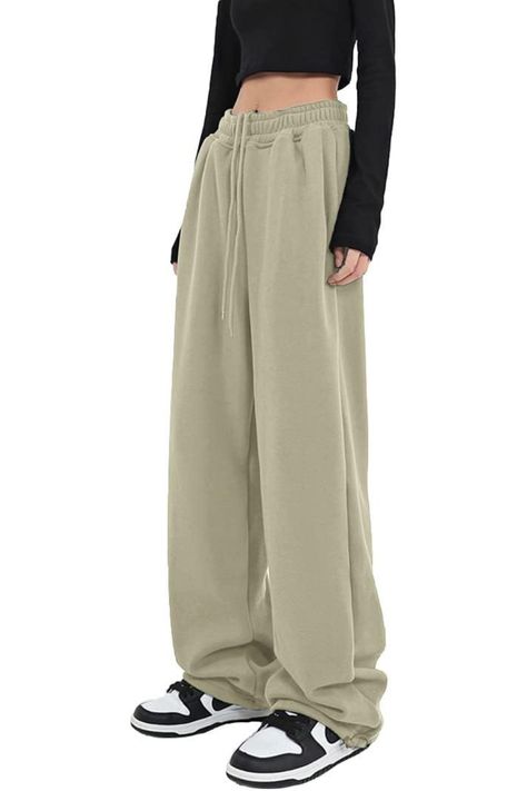 Experience the perfect blend of style and comfort with Women's Wide Leg Sweatpants. These casual, loose-fitting yoga pants are the epitome of cozy chic. Embrace the laid-back vibes with the comfy lounge joggers, featuring a trendy wide leg design for a touch of flair. Complete with convenient pockets, these baggy sweatpants redefine casual elegance. Elevate your relaxation game and stay on-trend effortlessly! 💖👖 #SweatPantsForWomen #WideLegSweatpants #CasualChic #ComfyLounge #JoggersFashion Wide Leg Sweat Pants Outfit Aesthetic, Loose Joggers Outfit, Wide Leg Joggers Outfit, Sweatpants Aesthetic, Yoga Sweatpants, Sweatpants Baggy, Baggy Joggers, Loose Sweatpants, Oversized Sweatpants