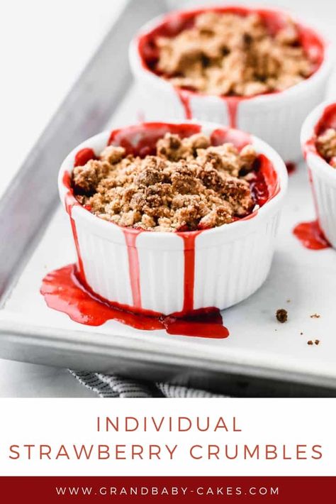 Crumble Desserts, Strawberry Crumble Recipe, Strawberry Rhubarb Crumble, Strawberry Crumble, Baking Lessons, Grandbaby Cakes, Strawberry Crisp, Small Batch Baking, Strawberry Rhubarb Crisp