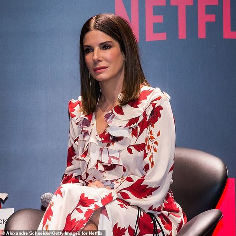 Sandra Bullock dons frilly floral frock for Netflix Bird Box event at CCXP in São Paulo Sandra Bullock Oscar, Zoe Mclellan, Sandra Bullock Hair, Katherine Moennig, Miss Congeniality, Floral Frocks, Bird Box, Kyle Richards, New Photo Download