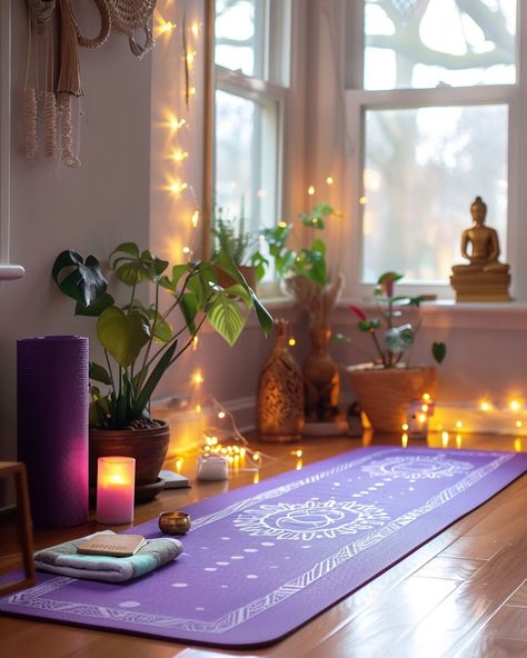 Boho Yoga Room, Yoga Room Ideas, Home Meditation Room, Yoga Corner, Zen Room Decor, Yoga Meditation Space, Yoga Room Design, Zen Corner, Boho Decor Ideas