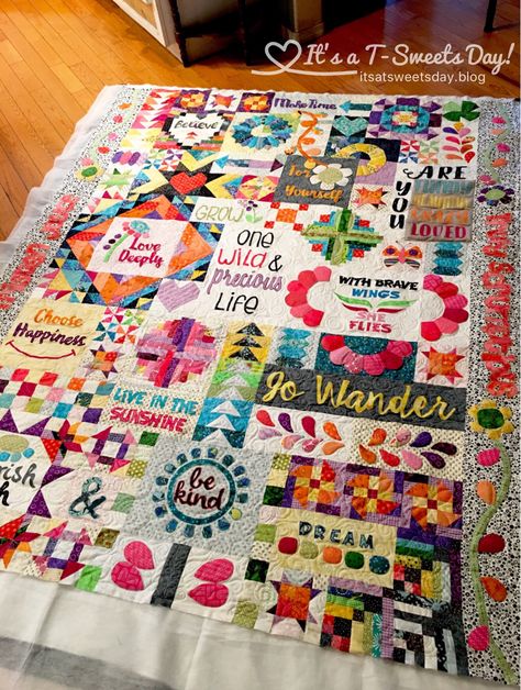 Beautiful dear daughter quilt! Dear Daughter Quilt Pattern, Dear Daughter Quilt, Quilt With Words, Birthday Quilts Ideas, Quilts With Words, Jen Kingwell, Quilting 101, Farmhouse Quilts, Sampler Quilts