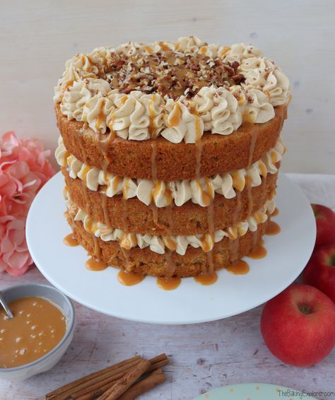 Apple Cinnamon Cake Apple Cinnamon Cake, Apple Bundt Cake, Salted Caramel Cake, Cinnamon Cake, Salted Caramel Sauce, Fall Cakes, Cinnamon Flavor, Baked Donuts, Homemade Caramel