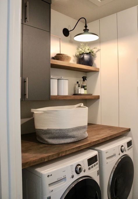 Small Utility Room, Laundry Room Update, Laundry Nook, Laundry Room Ideas Small Space, Tiny Laundry Rooms, Dream Laundry Room, Laundry Room Closet, Laundry Room Layouts, Laundry Room Renovation