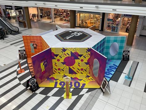 Page Activations (@pageactivations) • Instagram photos and videos Launching Event Ideas, Event Booth Design Ideas, Btl Activation Ideas, Football Activation, Creative Booth Design, Expo Booth Design, Mall Activation, Instagram Photo Booth, Ring Light Photo