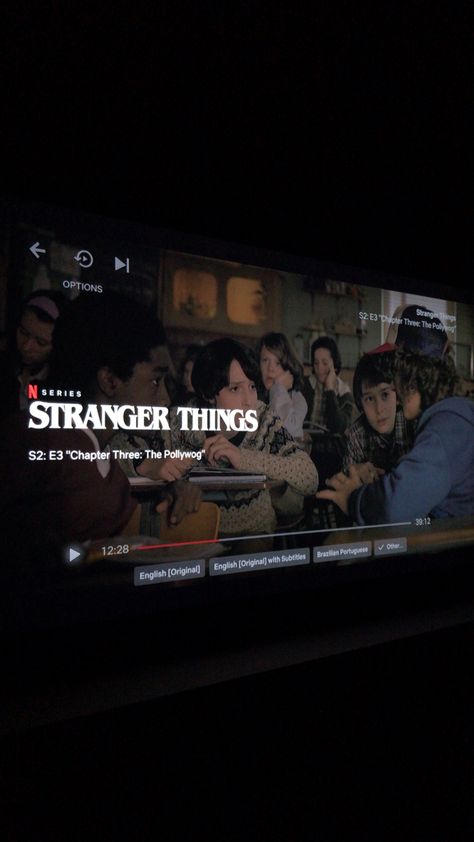 Stranger Things Snapchat Stories, Web Series Snapchat Stories, Watching A Movie Aesthetic Tv, Netflix Instagram Story Ideas, Tv Netflix Aesthetic, Watching Movies Aesthetic Tv, Fake Story Netflix Tv, Boys Story Instagram, Watching Tv Snapchat Story