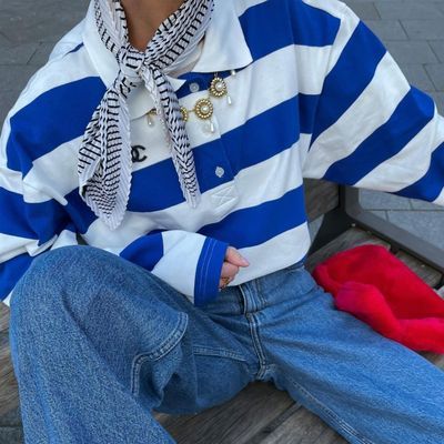 3 Ways To Nail The Rugby Shirt Trend Rugby Sweater Outfit, Rugby Shirt Outfit, Rugby Aesthetic, Preppy Trends, Outfits With Striped Shirts, Galway Girl, 2025 Trends, Oversized Wool Coat, Rugby Fashion