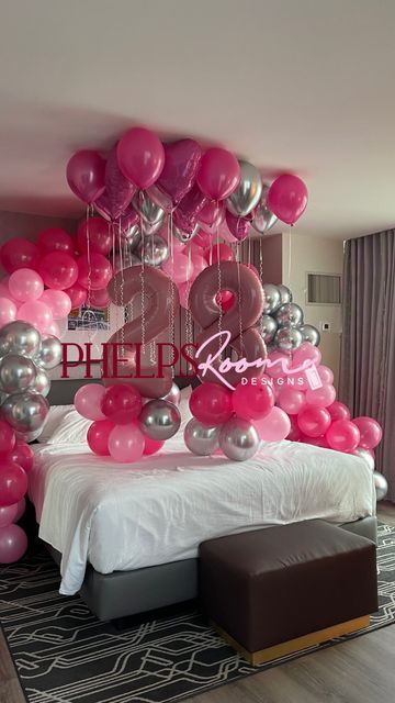 Bridal Room Decor, Hotel Room Decoration, Romantic Hotel Rooms, Hotel Birthday Parties, Surprise Birthday Decorations, Pink Hotel, 17th Birthday Ideas, Birthday Room Decorations, Gorgeous Birthday