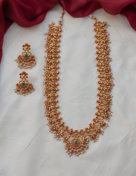 Haram With Grams, Gold Guttapusalu Haram, Haram Necklace Set, Guttapusalu Haram, Gold Jewellery India, Wedding Jewelry Sets Bridal Jewellery, Indian Wedding Jewelry Sets, Gold Jewels Design, Bridal Jewelery