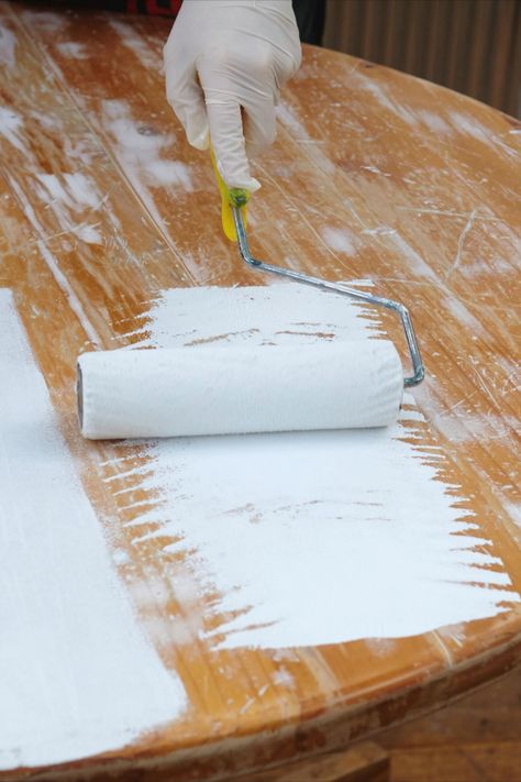 painting kitchen table with paint roller Painted Kitchen Tables Diy, Paint A Wood Table, Paint Kitchen Table White, Diy Paint Kitchen Table, White Painted Dining Table, How To Stain A Table, How To Paint A Table Top, How To Paint Table, Diy Painting Table Ideas