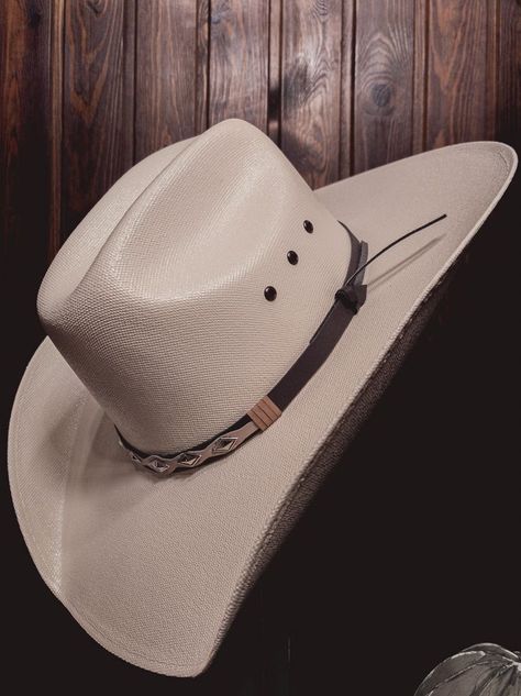 Sombrero Cowboy, Cowboy Hat Styles, Country Hats, Felt Cowboy Hats, Cowboy Style, Western Hats, Cow Boy, Cowboy Hat, Western Cowboy