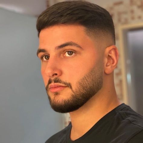 10 Italian Beard Styles for the Fashion-Forward Man 3 Crew Cut Hair, Very Short Hair Men, Crew Cut Haircut, Mid Fade Haircut, Men Fade Haircut Short, Short Hair With Beard, Short Fade Haircut, Buzz Cut Hairstyles, Beard Styles Short