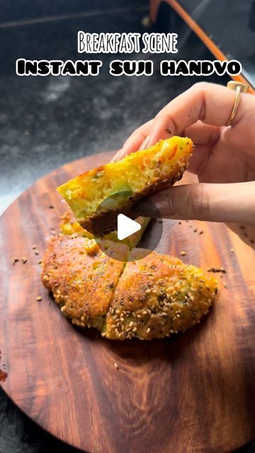 Aishwarya sonvane on Instagram: "Gujrati famous breakfast Instant suji handvo  It was my first time making this instant handvo and I must say it tasted delicious,cooked perfectly and a perfect crispy golden brown crust. You can customise the vegetables according to your choices   ✅save it and try later   Recipe details: 1 cup rava/suji/semolina  1/2 cup dahi/curd  1/4th cup water  Mix everything together,add water gradually and mix  Leave this mix for 10-15 minutes  Now chop some vegetables meanwhile I’ve chopped  1 onion  1 capsicum  Carrot  Sweet corn  Coriander  Now take the batter and add 1-2 tsp turmeric powder,salt and 1 tbsp ginger-green chilli paste and mix everything  After that add all the veggies and give it a good mix  Meanwhile take a pan add 1 tbsp of oil in that crackle some Snack Items For A Party, Instant Handvo Recipe, Gujrati Dishes Recipe, Handvo Recipe Indian, Rava Recipes Indian Breakfast, Instant Breakfast Recipes Indian Veg, Suji Recipes Indian, Veg Breakfast Recipes Indian, Rava Recipes