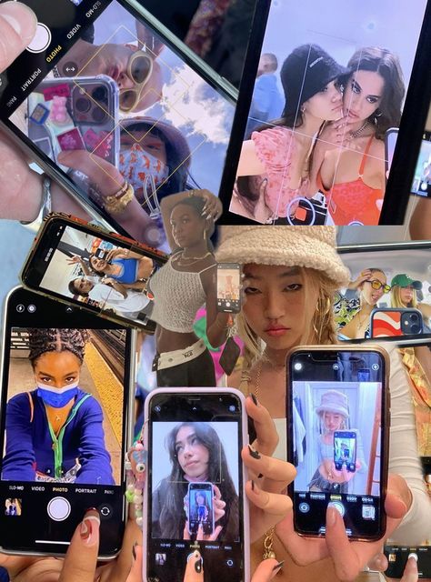 Art About Social Media, Gen Z Influencers, Gen Z Selfie, Social Issues Photography, Influencer Selfie, People On Social Media, Social Media Collage, Fashion Social Media, Social Media Aesthetic