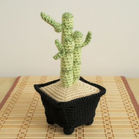 Crochet This Bamboo For Good Luck! Potted Plant Crochet, Plant Crochet Pattern, Plant Crochet, Bamboo Plant, Lucky Bamboo, Crochet Plant, Christmas Cactus, Crochet Instructions, Crochet Round