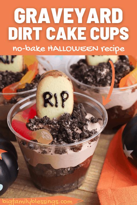 Ghost In A Graveyard Dessert, Graveyard Pudding Cups Dirt Cake, Halloween Dirt Cups Recipe, Dirt Graveyard Dessert, Dirt Cake Cups Halloween, Halloween Graveyard Dirt Cups, Halloween Graveyard Dessert, Dirt Cake Graveyard, Dirt Cake Halloween Recipe