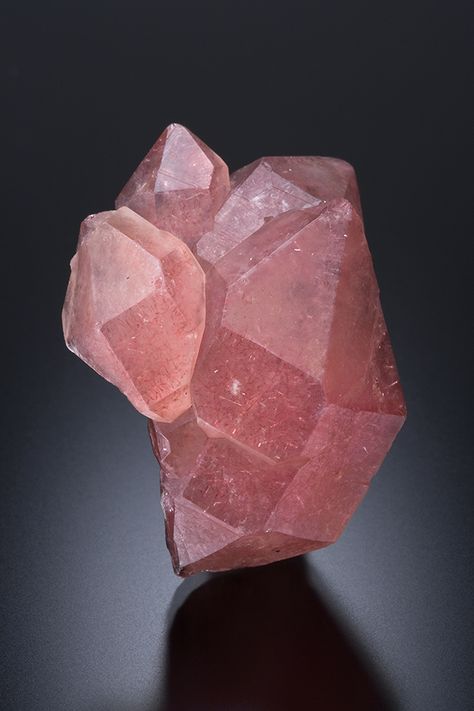 Strawberry Quartz - Shymkent, Southern Kazakhstan Province, Kazakhstan (Quartz with Goethite inclusions) Crystal Formations, An Aesthetic, Mineral Stone, Perfect Pink, Minerals And Gemstones, Rocks And Gems, Strawberry Quartz, Precious Gems, Gems And Minerals