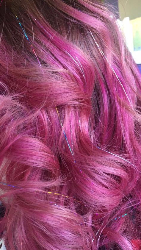 Tinsel hair Pink And Purple Hair Tinsel, Pink Hair With Tinsel, Pink Tinsel Hair, Pink Hair Tinsel, Rainbow Hair Extensions, Pink Hair Extensions, Hair Extensions Tutorial, Types Of Hair Color, Festival Braids