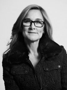 Apple Hires 'Wicked Smart' Burberry CEO To Run Retail, Serve As First Woman On Cook's Top Team Angela Ahrendts, Kickass Women, Christopher Bailey, Social Selling, Never Stop Dreaming, Popsugar, Inspirational People, Role Models, Burberry