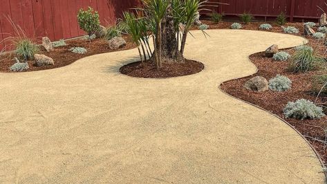 Crushed Granite Front Yard, Landscaping With Decomposed Granite, Decomposed Granite Patio Ideas, Decomposed Granite Backyard Ideas, Crushed Granite Landscape Backyards, Dg Landscaping Decomposed Granite Patio, Decomposed Granite Pathway, Dg Front Yard Landscape, Decomposed Granite Driveway