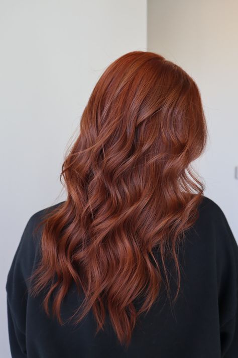 Warm Red Hair, Fall Red Hair, Hair For Fall, Dark Ginger Hair, Copper Brown Hair, Copper Hair Dark, Copper Red Hair, Strawberry Blonde Hair Color, Red Hair Inspo