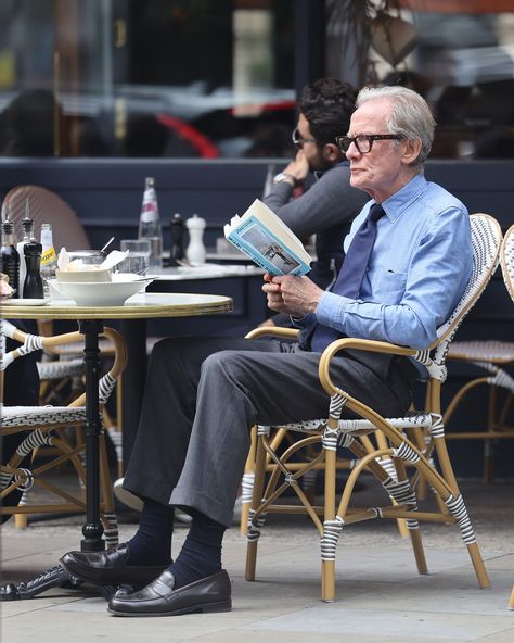 Well Dressed Men Casual, Savile Row Suit, Men Socks Suit, Bill Nighy, Mens Suit Style, Old Man Fashion, British Style Men, English Gentleman, Ivy Style