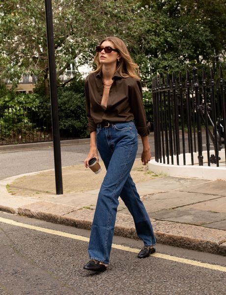 7 Tips on Mastering Petite Style From a Fashion Expert | Who What Wear UK Straight Leg Jeans Outfits, Off Duty Outfits, 90s Trends, The Boyfriend, Brown Shirt, Brown Outfit, Boyfriend Shirt, Life Tips, Beauty And Lifestyle