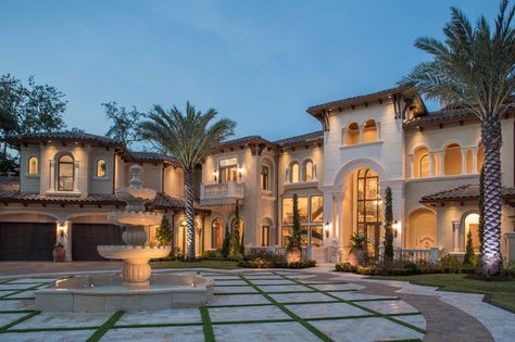 18 Dashing Mediterranean Residence Exterior Designs That Will Impress You Mediterranean Style Mansion, Mediterranean Mansion Exterior, Casita House, Mediterranean Revival Architecture, Luxury Mediterranean Homes, Mediterranean Exterior, Mediterranean Mansion, Mediterranean Luxury, Mediterranean Revival