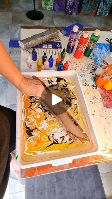 Bronwyn Rayner on Instagram: "Water Marbling bark ~ pattern creation 🙌" Water Marble Painting, How To Do Water Marbling, Marbling Techniques Tutorials, Diy Water Marbling, Marble Painting Ideas, Water Marbling Art, How To Marble Paint, How To Water Marble With Acrylic Paint, Water Marbling Acrylic Paint