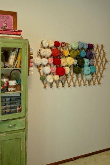 Are you drowning in yarn? If you are like most knitters and crocheters, I bet you are. Here are 16 clever yarn storage ideas to keep yarn neatly organized! Yarn Storage Ideas, Knitting Yarn Storage, Yarn Display, Knitting Room, Yarn Organization, Dream Craft Room, Yarn Storage, Office Crafts, Yarn Stash