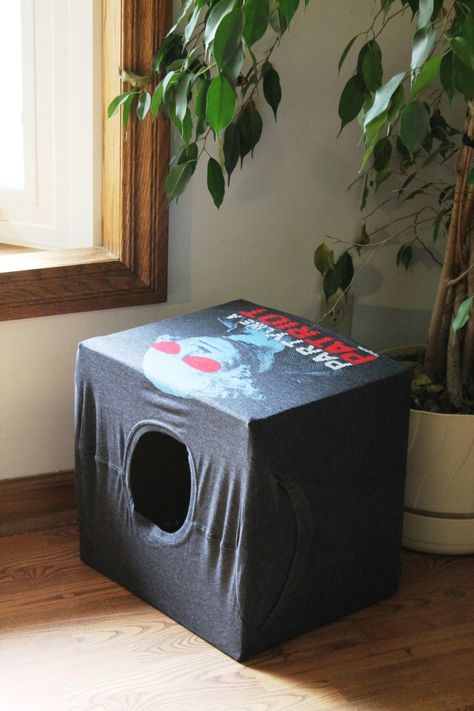 Bed Cave, Katt Grejer, Diy Cat Bed, Diy Pet Bed, Cat Tent, Cat House Diy, Diy Cat Toys, Outdoor Cat House, Cats Diy Projects