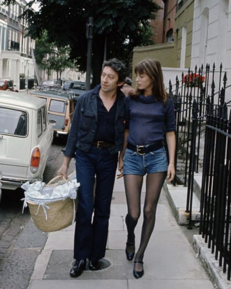 Jane Birkin Style, Serge Gainsbourg, Charlotte Gainsbourg, Winter Mode, Jane Birkin, French Chic, Mode Inspo, 60s Fashion, 가을 패션