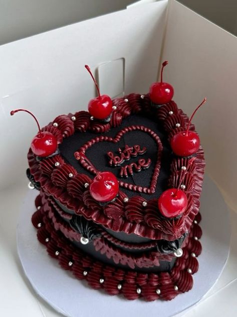 Black And Red Cake Ideas, Red And Black Cake, Gothic Birthday Cakes, Happy Birthday Written, Gothic Cake, Heart Birthday Cake, Red Birthday Cakes, Vintage Birthday Cakes, Black Cake