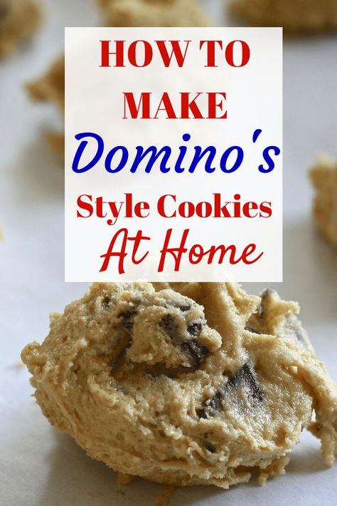 How to make these two cookie dough restaurant favorites at home for under £2.50 for both (RRP is almost a tenner!) Dominos Cookies Recipes, Domino Cookie Recipe, Pizza Hut Cookie, Cookie Dough Dessert, Cookie Dough Desserts, Easy Bakes, Copy Cats, Tasty Desserts, Cookie Pizza