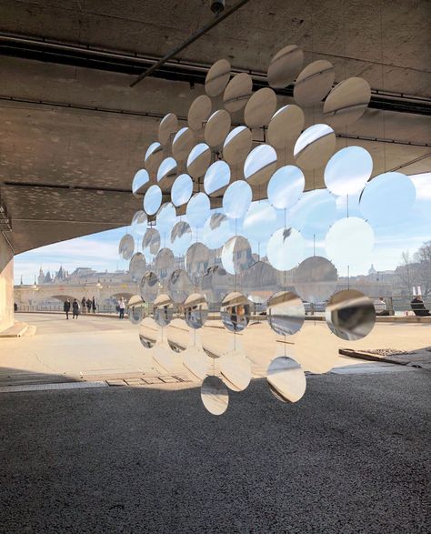 Mobile Installation, Mirror Installation, Colossal Art, Mobile Art, Artistic Installation, 수채화 그림, Installation Design, New Mobile, Sculpture Installation