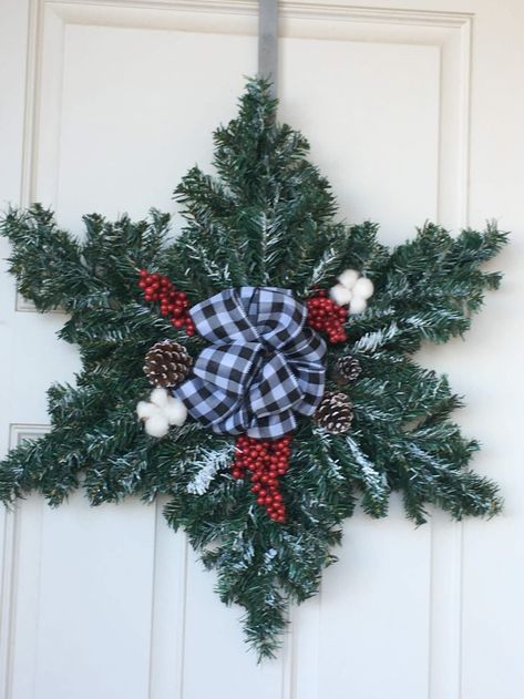 Dollar Tree Christmas Tree Snowflake Wreath, Snowflake Wreath From Dollar Tree Christmas Trees, Snowflake Christmas Wreath, Snowflake Wreath Dollar Store, Dollar Tree Snowflake Wreath, Snowflake Wreath Ideas, Pine Wreath Diy, Dollar Store Wreath Diy, Snowflake Wreath Diy