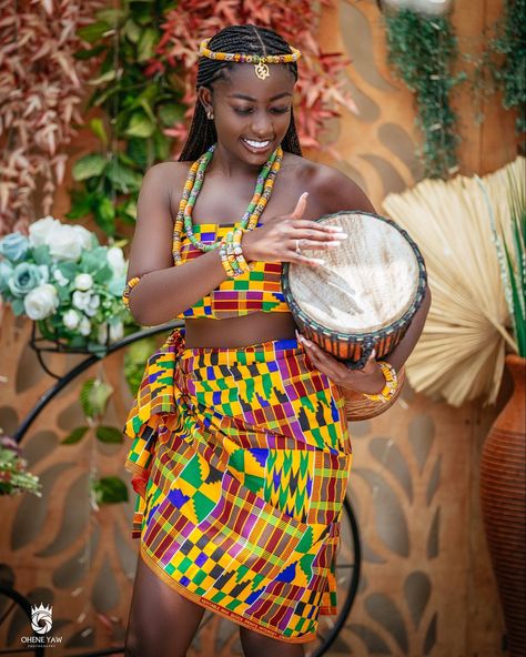 Ankara , Kente ,Ghana Fashion , Accra Ghana Culture Cloths, Ankara Background Photoshoot, Ghana Photoshoot Ideas, Ghana Cultural Wear, Kente Traditional Attire, Ghana Clothing Styles, Ghana Culture Aesthetic, Ghana Traditional Dress, Ghana Dresses Traditional