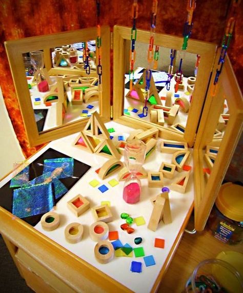 Reggio Emilia Preschool, Reggio Emilia Classroom, Reggio Inspired Classrooms, Reggio Emilia Inspired, Reggio Classroom, Infant Classroom, Toddler Classroom, Reggio Inspired, Preschool Science