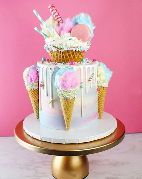 Cotton Candy Ice Cream Cake Ice Cream Party Cake, Best Ice Cream Cake, Ice Cream Birthday Party Theme, Brazilian Summer, Cotton Candy Ice Cream, Creative Ice Cream, Cotton Candy Cakes, Cupcakes Design, Ice Cream Cone Cake