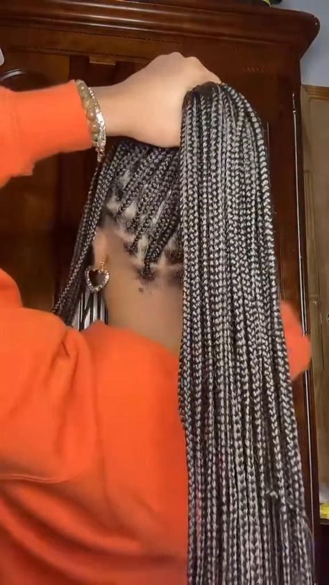 Knotless Hairstyle 😻✨ Short Box Braids Hairstyles, Braided Hairstyles For Black Women Cornrows, Big Box Braids Hairstyles, Quick Natural Hair Styles, African Hair Braiding Styles, Box Braids Hairstyles For Black Women, Braided Cornrow Hairstyles, Cute Box Braids Hairstyles, Braided Hairstyles For Teens