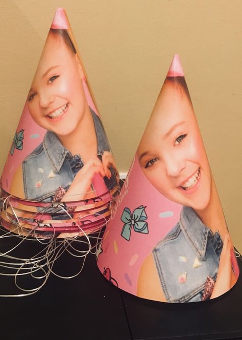 Jojo Siwa Aesthetic, Pool Party Ideas, Jojo Siwa Birthday, Birthday Hats, Bathroom Decor Sets, Aesthetic Pastel, Jojo Siwa, Birthday Hat, Themed Birthday Party