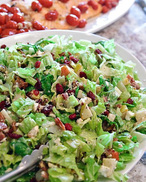 Beautiful fresh chopped salad.  Can use low fat dressings for a lower calorie count. Autumn Chopped Salad, Salad Coleslaw, Cole Slaw, Salad Pasta, Diet Vegetarian, Chopped Salad, Salad Bar, Delicious Salads, Pecans