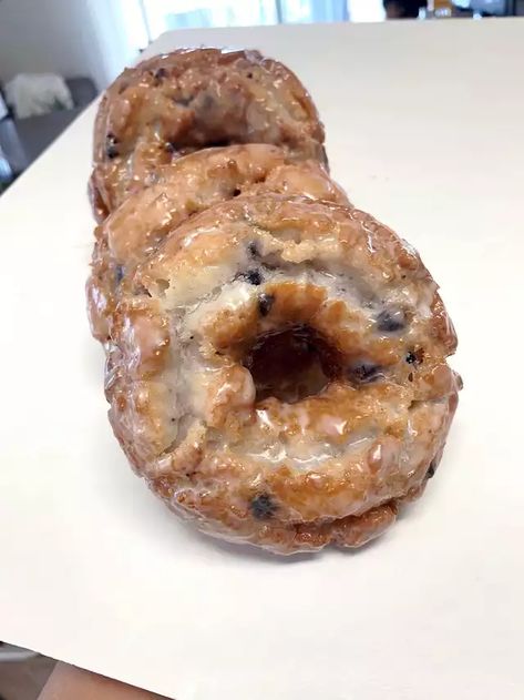 https://i.imgur.com/RCTJClY_d.webp?maxwidth=640&shape=thumb&fidelity=medium Blueberry Cake Donuts, Old Fashioned Donut, Cake Donuts Recipe, Blueberry Donuts, Homemade Donuts Recipe, Homemade Doughnuts, Breakfast Sweets, Homemade Donuts, Doughnut Recipe