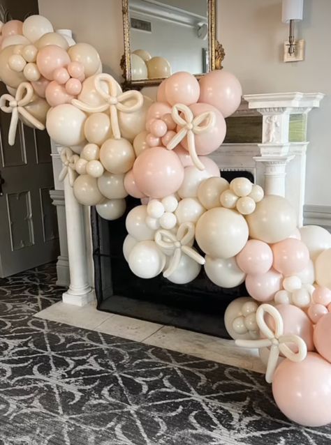 Bows And Pearls Baby Shower Theme, Coquette Baby Shower Theme, Baby Shower Balloon Ideas, Pink Bow Baby Shower Theme, Ballerina Baby Shower Theme, Pink Bday, Pink Balloon Garland, Coquette Birthday, Bolo Vintage