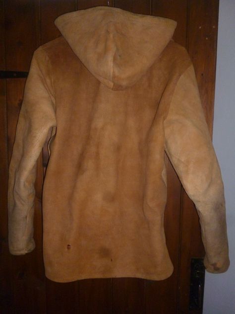 Buckskin Projects, Tan Inspiration, Buckskin Clothing, Animal Taxidermy, Maker Ideas, Leather Clothing, Diy Jacket, Amazing Clothes, Natural Clothing