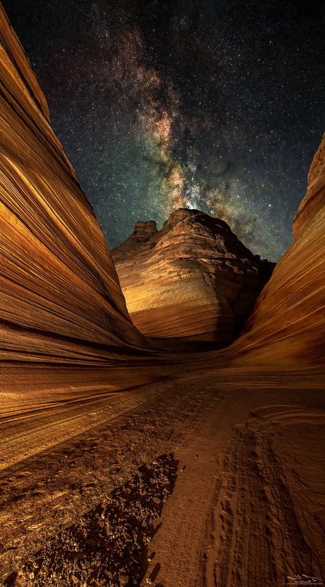 Land Scapes, Desert Aesthetic, Scenic Nature, Night Sky Photography, Hd Nature Wallpapers, Art Landscapes, Landscape Photography Nature, Art Gallery Wallpaper, Fantasy Aesthetic