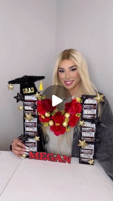 1.3M views · 192K likes | Lou Flores on Instagram: "Graduation Gift Idea 🎓 #graduation #graduationgift #craft #craftapalooza #craft #dollartree" Graduation Candy Gift Ideas, Centerpieces For Graduation, Graduation Table Centerpieces Diy, Money Gift Ideas For Graduation, Graduation Basket Ideas For Her, Graduation Money Flower Bouquet, Graduation Gift Ideas Diy, Dollar Tree Graduation Gifts, Dollar Tree Graduation Ideas